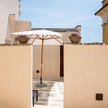 Palazzo Garibaldi - Luxury Suites Галатина Номер фото