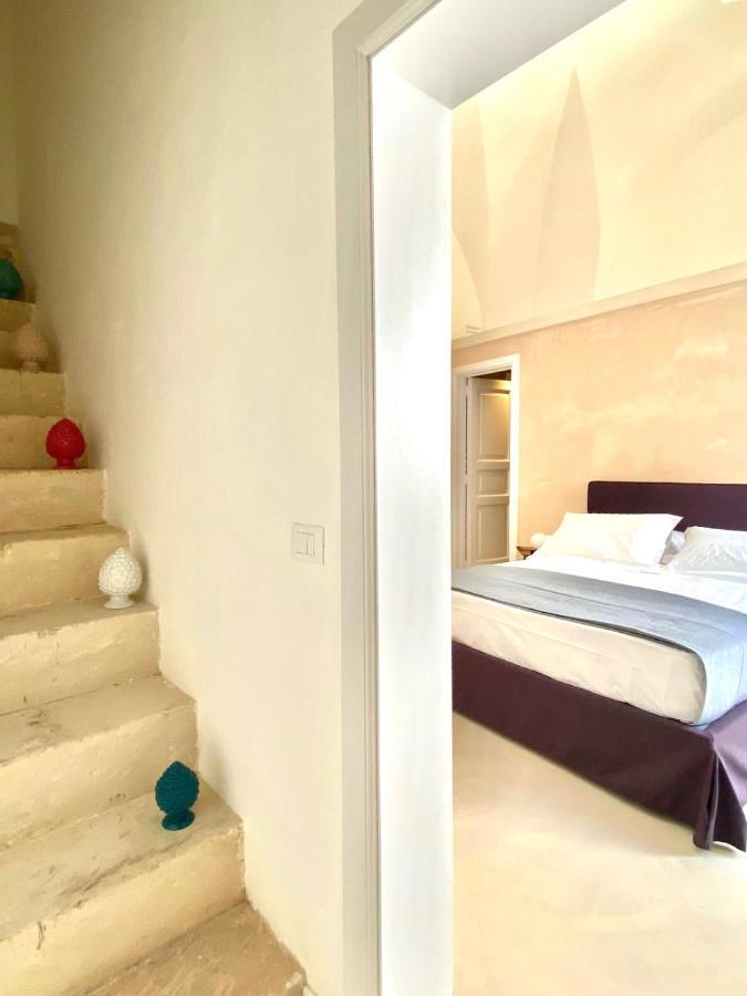 Palazzo Garibaldi - Luxury Suites Галатина Экстерьер фото