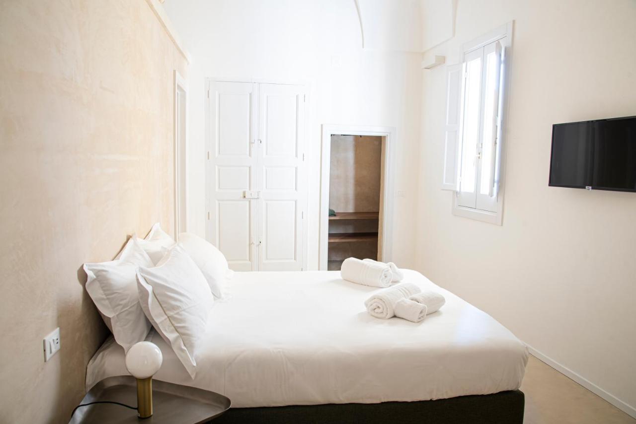 Palazzo Garibaldi - Luxury Suites Галатина Экстерьер фото