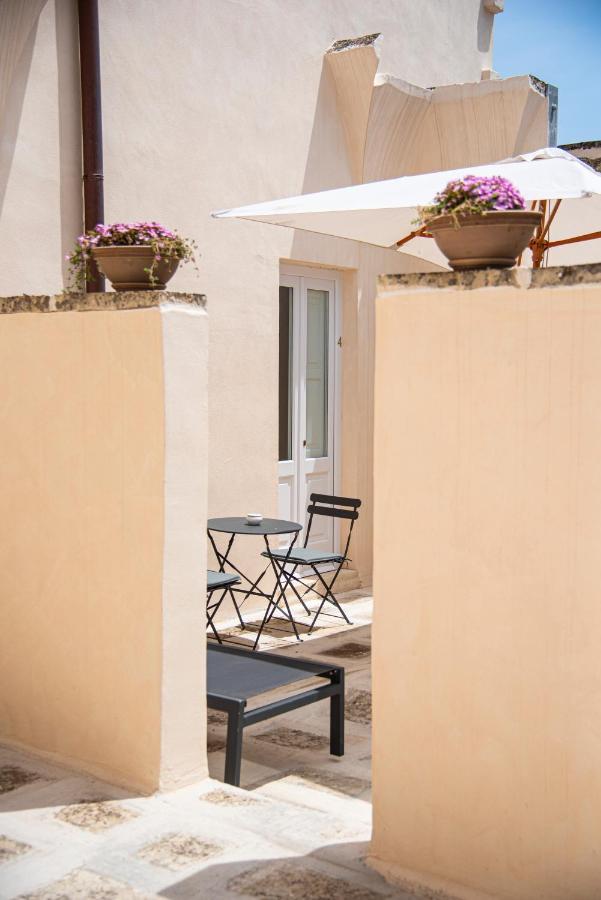 Palazzo Garibaldi - Luxury Suites Галатина Экстерьер фото